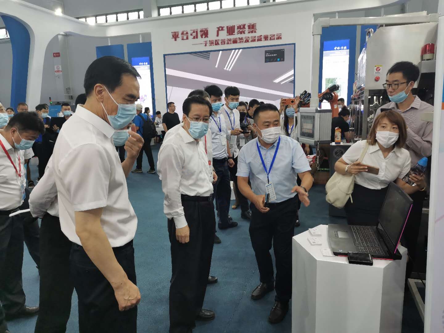 制博会即将落幕，b体育·(sports)官方网站精彩继续(图2)